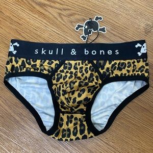 Skull & bones briefs